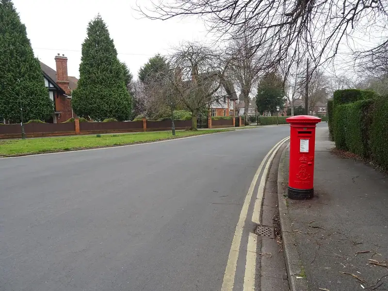 Newland Park, Hull, looking along the street
